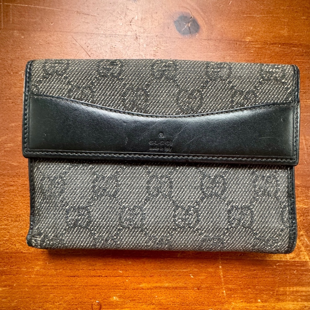 Gucci Vintage Bi-fold Wallet Gray & Black Monogram Canvas & Leather